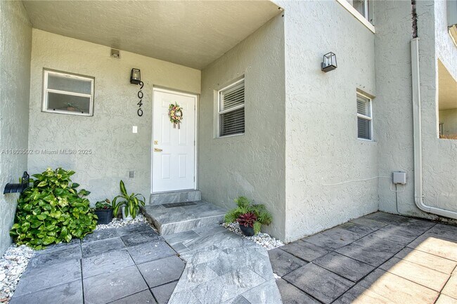 9040 SW 203rd Terrace in Cutler Bay, FL - Building Photo - Building Photo