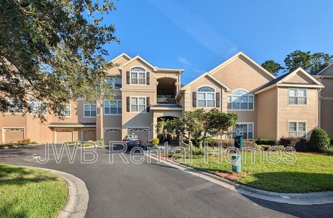 property at 13810 Sutton Park Dr N