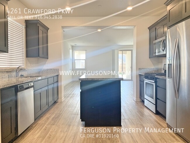 4261 Crawford Pkwy in Roseville, CA - Building Photo - Building Photo