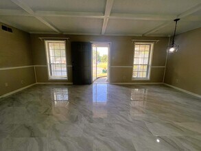 6313 Cheekwood Ave in Memphis, TN - Building Photo - Building Photo