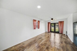 38250 13th Ave in Zephyrhills, FL - Building Photo - Building Photo