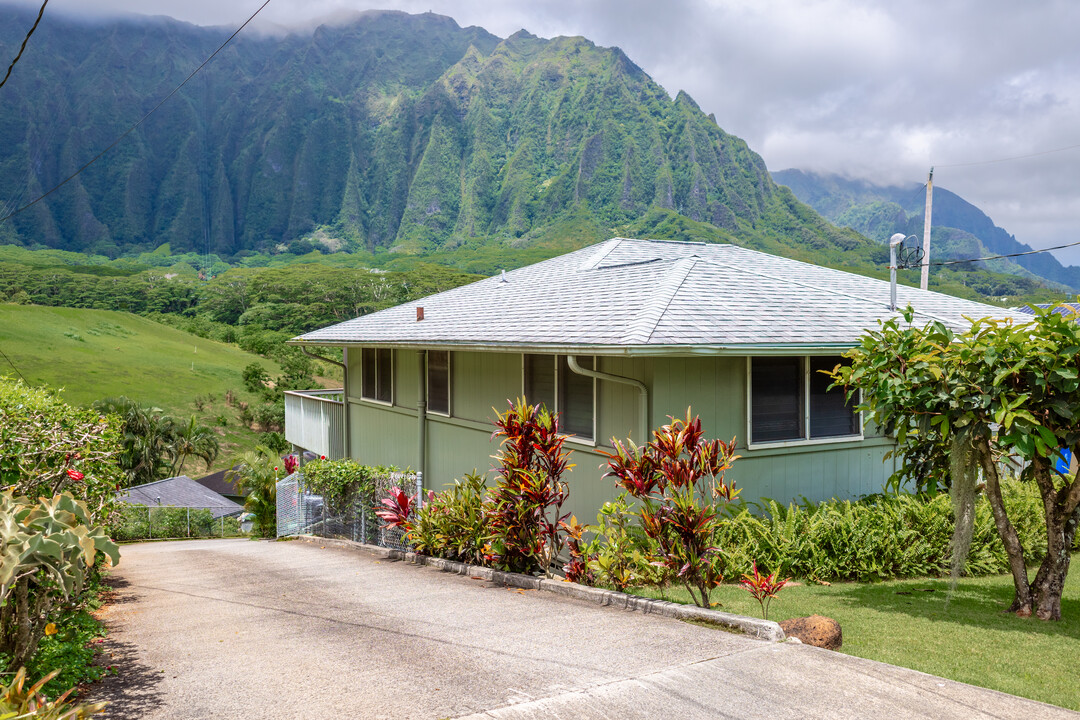 Koolau Views in Kaneohe, HI - Building Photo