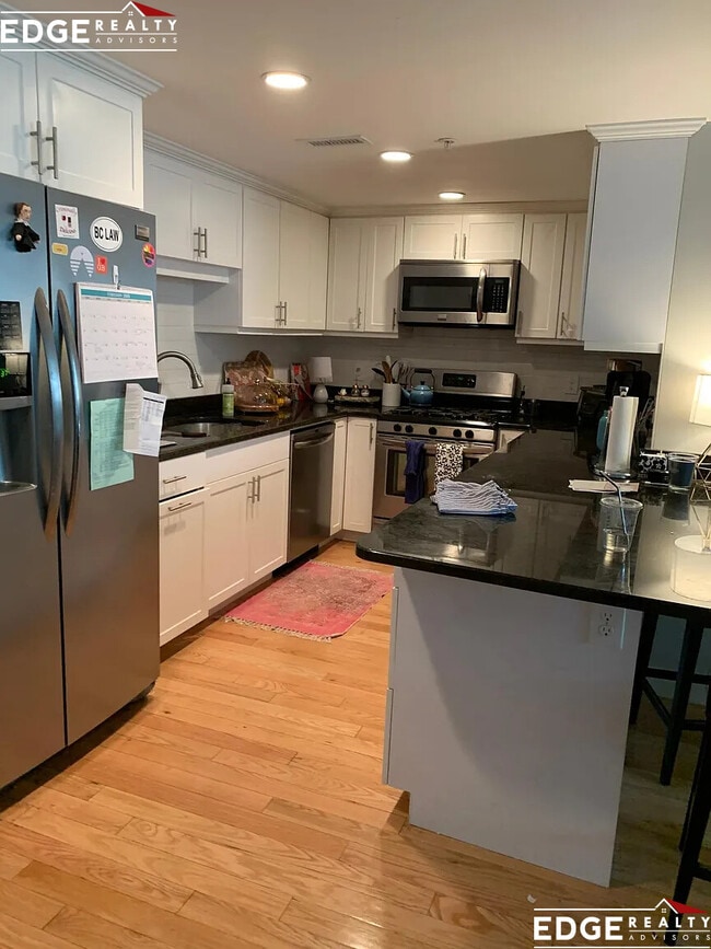 property at 2021 Commonwealth Ave