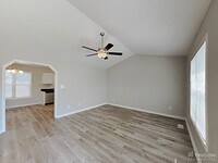 2056 Ballston Pl photo'