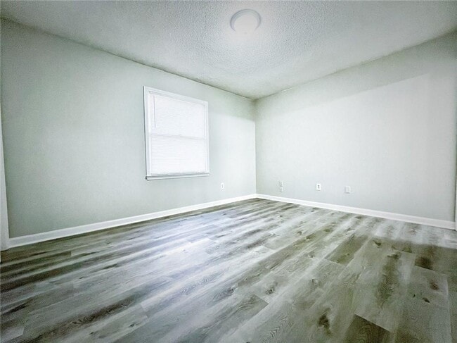 1550 Oakpoint Dr SW in Marietta, GA - Building Photo - Building Photo