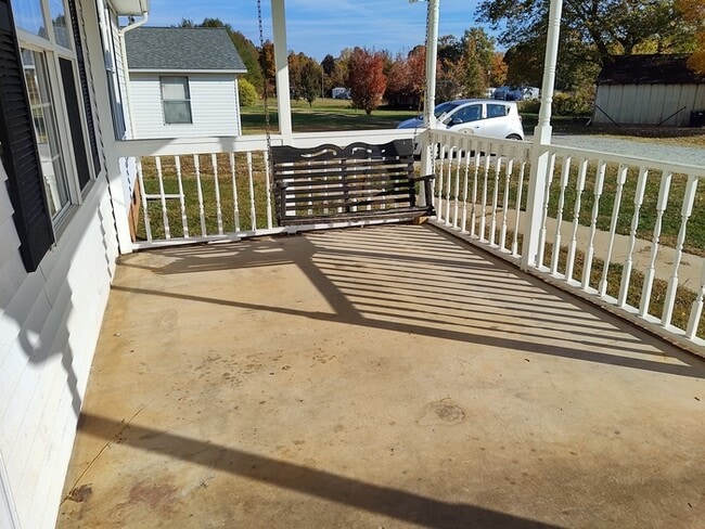 1059 Hugo Dr in Salisbury, NC - Building Photo - Building Photo