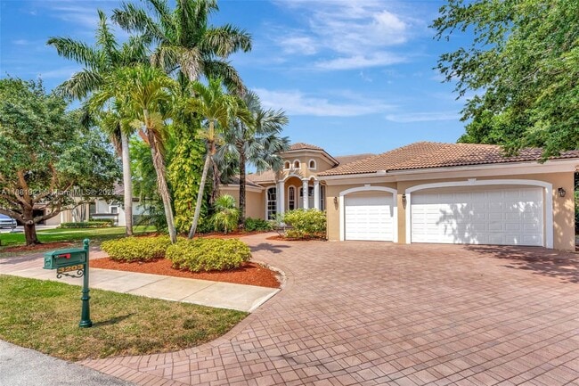 3203 W Stonebrook Cir in Davie, FL - Building Photo - Building Photo