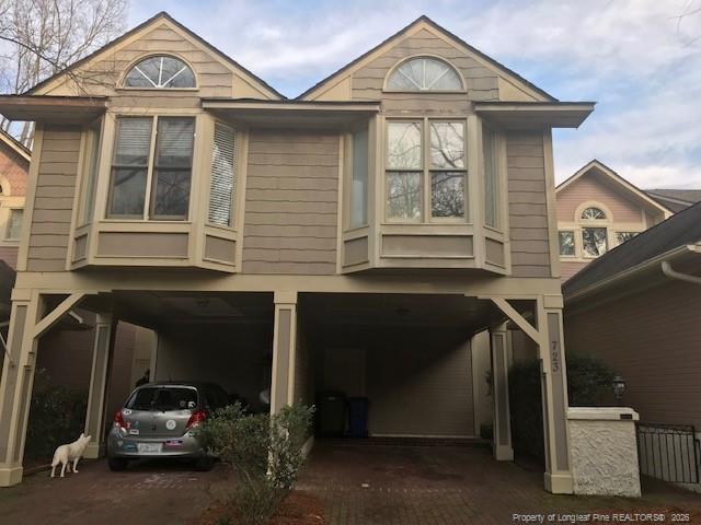 property at 723 Victorian Pl