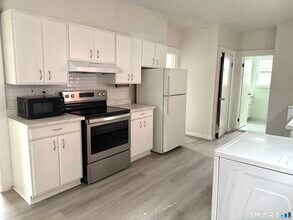 21 Edgar St in New Haven, CT - Building Photo - Building Photo