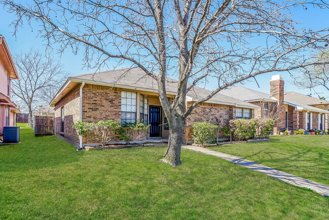 1439 Colborne Dr in Mesquite, TX - Building Photo - Building Photo