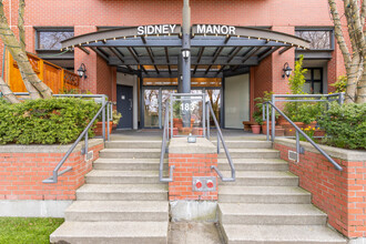 Sidney Manor in Vancouver, BC - Building Photo - Building Photo