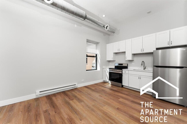 property at 1219 W Devon Ave