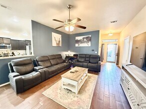 9915 Lamar Ave in Odessa, TX - Building Photo - Building Photo