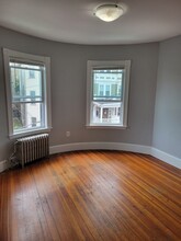 33 Calumet St, Unit #03 in Boston, MA - Building Photo - Building Photo