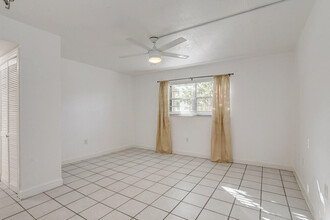 650 SW 2nd Ave in Boca Raton, FL - Building Photo - Building Photo