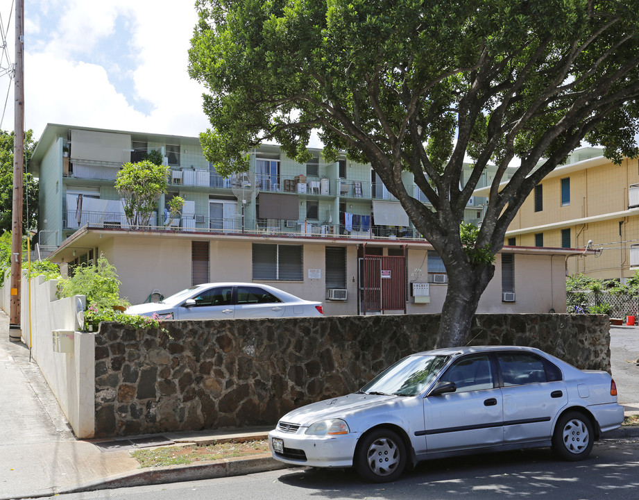 1217 10th Ave in Honolulu, HI - Building Photo