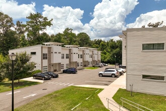 Oakland Parc in Tallahassee, FL - Building Photo - Building Photo