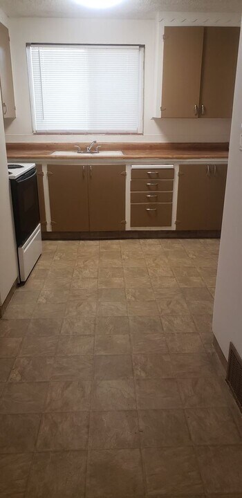 7419 E 6th Ave in Spokane Valley, WA - Building Photo
