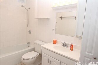 1630 Liholiho St in Honolulu, HI - Building Photo - Building Photo