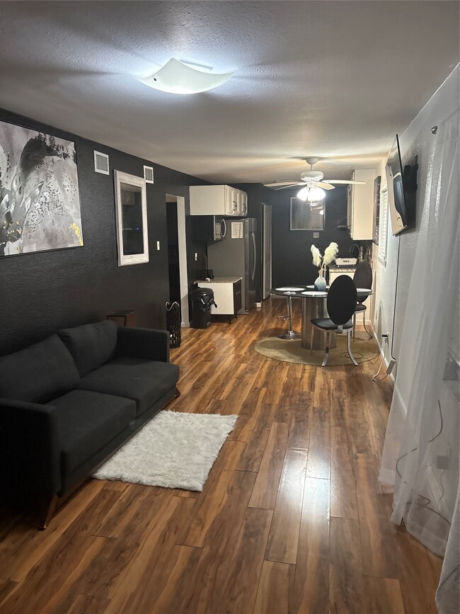 property at 2201 Nettleton St