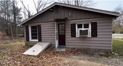 506 Stafford Rd in Mansfield, CT - Building Photo - Building Photo