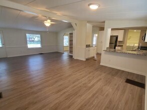 990 Chat Holley Rd in Santa Rosa Beach, FL - Building Photo - Building Photo
