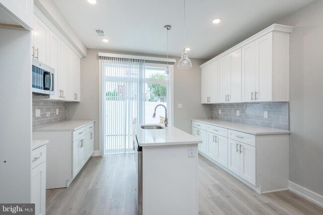 property at 2550 N Howard St