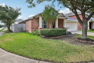 3026 Sunset Park Dr in Katy, TX - Building Photo - Building Photo