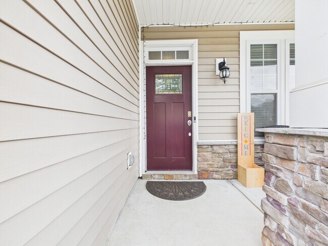 11060 Hat Creek Ln in Davidson, NC - Building Photo - Building Photo