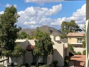 750 E Northern Ave in Phoenix, AZ - Foto de edificio - Building Photo