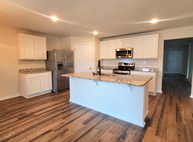 943 Merganser Way in Crestview, FL - Building Photo - Building Photo