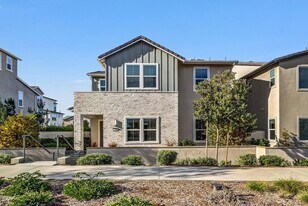 349 Loon in Irvine, CA - Building Photo