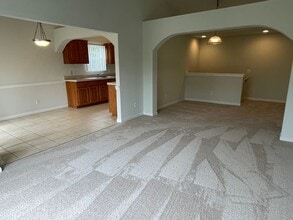 8292 W Annsbury Cir in Shelby Township, MI - Building Photo - Building Photo