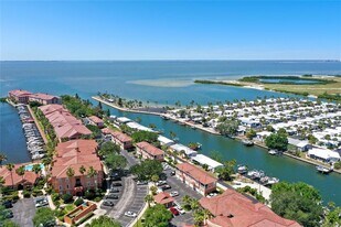 5000 Culbreath Key Way in Tampa, FL - Building Photo