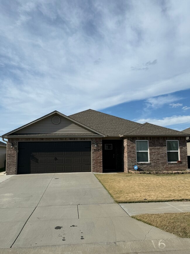 532 Woodcreek Lp in Lowell, AR - Building Photo - Building Photo