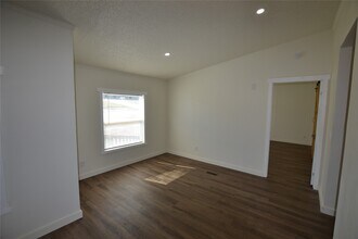 13402 US-190 in Onalaska, TX - Foto de edificio - Building Photo