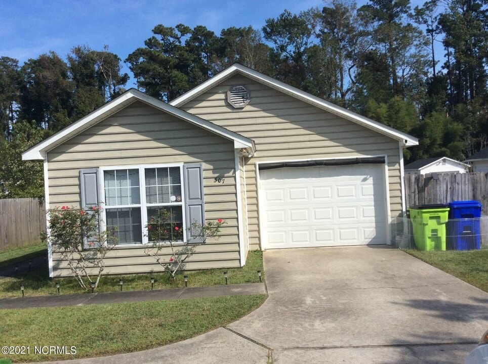 307 Church Rd in Havelock, NC - Building Photo