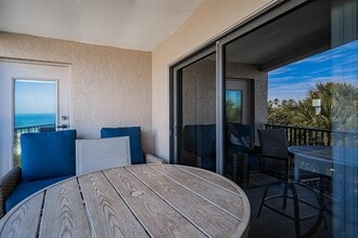 3210 Gulf Blvd in Belleair Beach, FL - Building Photo - Building Photo