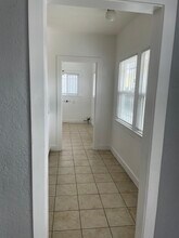 485 E 57th St in Long Beach, CA - Building Photo - Building Photo