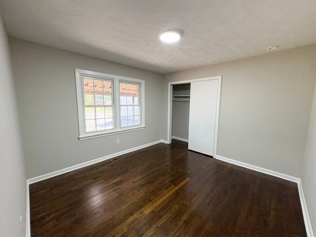 614 Lamb Dr in Franklin, KY - Building Photo - Building Photo