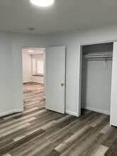 231 W Tulare Ave, Unit C in Visalia, CA - Foto de edificio - Building Photo