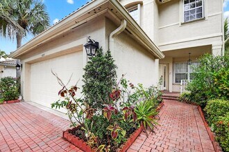 5029 Starblaze Dr in Greenacres, FL - Building Photo - Building Photo
