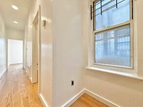 225 Eldert St in Brooklyn, NY - Building Photo - Building Photo
