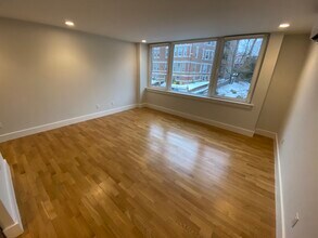 336 Harvard St, Unit 1 in Cambridge, MA - Building Photo - Building Photo