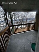 82 Glenwood Ave in Yonkers, NY - Building Photo