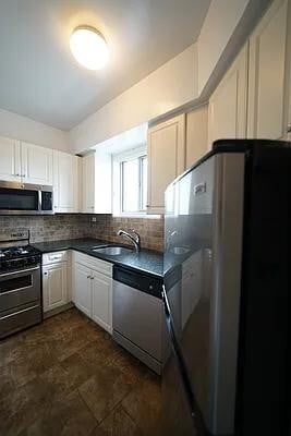 160 E 84th St