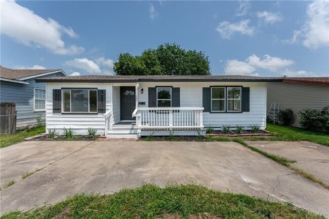 1122 Dorthy Dr
