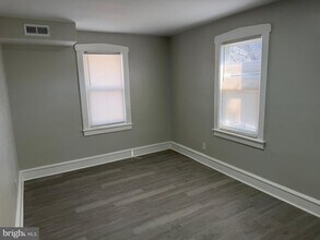 244 Mansion Ave in Audubon, NJ - Building Photo - Building Photo