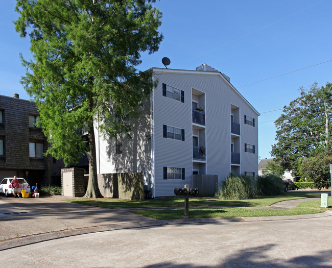 2866 Steamship Cir in New Orleans, LA - Building Photo - Building Photo