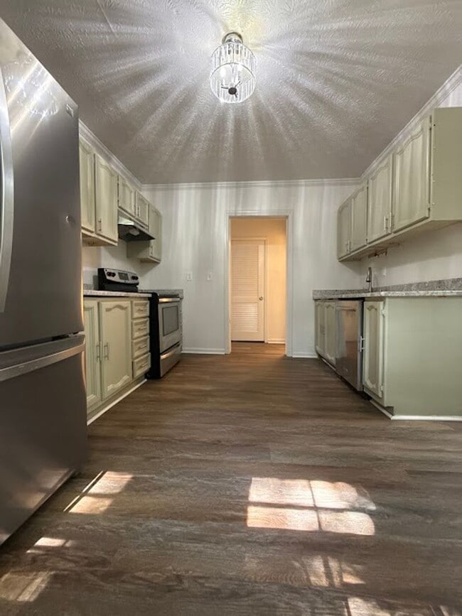 1111 Lawton Pl SW in Atlanta, GA - Building Photo - Building Photo